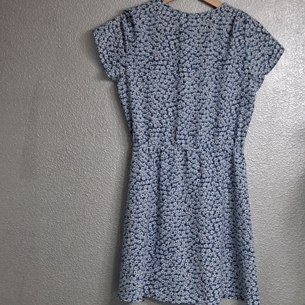 H&M Divided Blue & White Floral Wrap Dress Size 10 - Picture 10 of 12